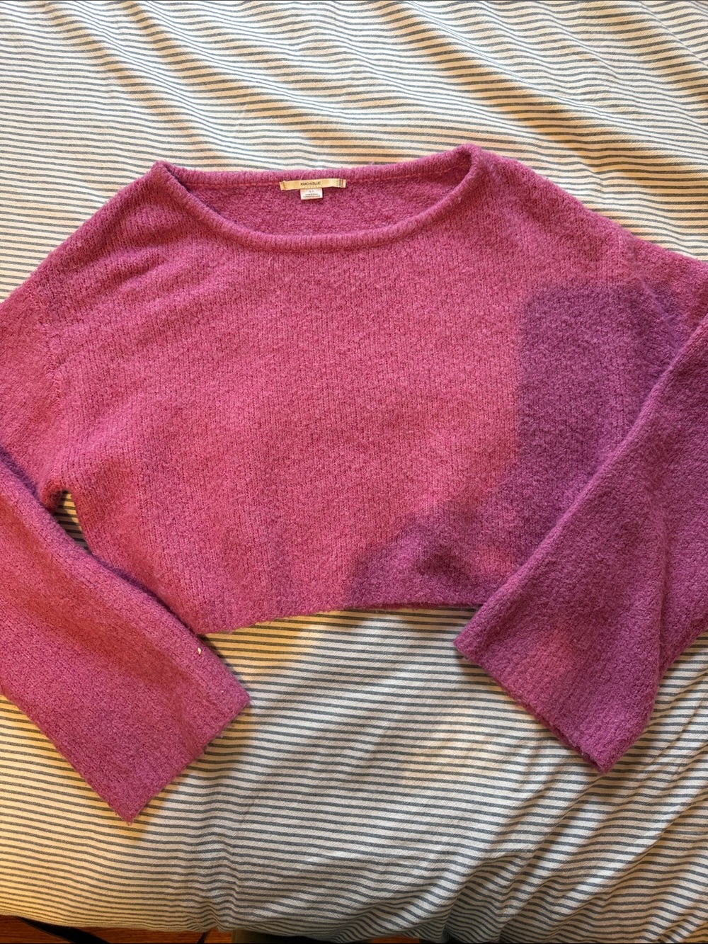 Kimchi Blue Off-the-Shoulder Cropped Sweater in Berry Pink